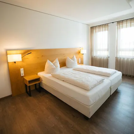Poellners 20 Min Von Muenchen Hbf Hotel Petershausen